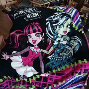 Monster High Doll Plush Throw Fleece Lap Blanket Frankie Stein Draculaura 2015